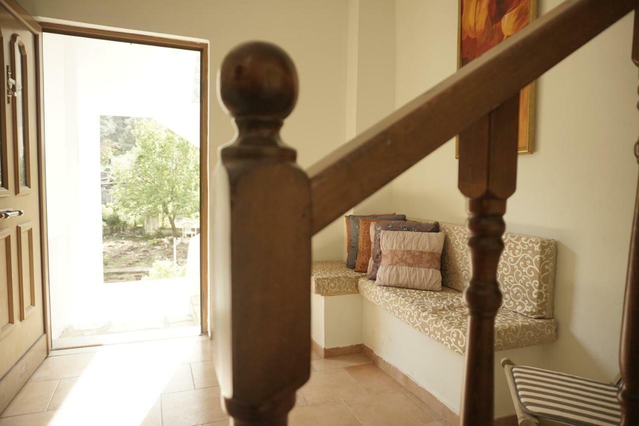 Appartement J&B Countryside Life à Ágios Matthaíos Extérieur photo